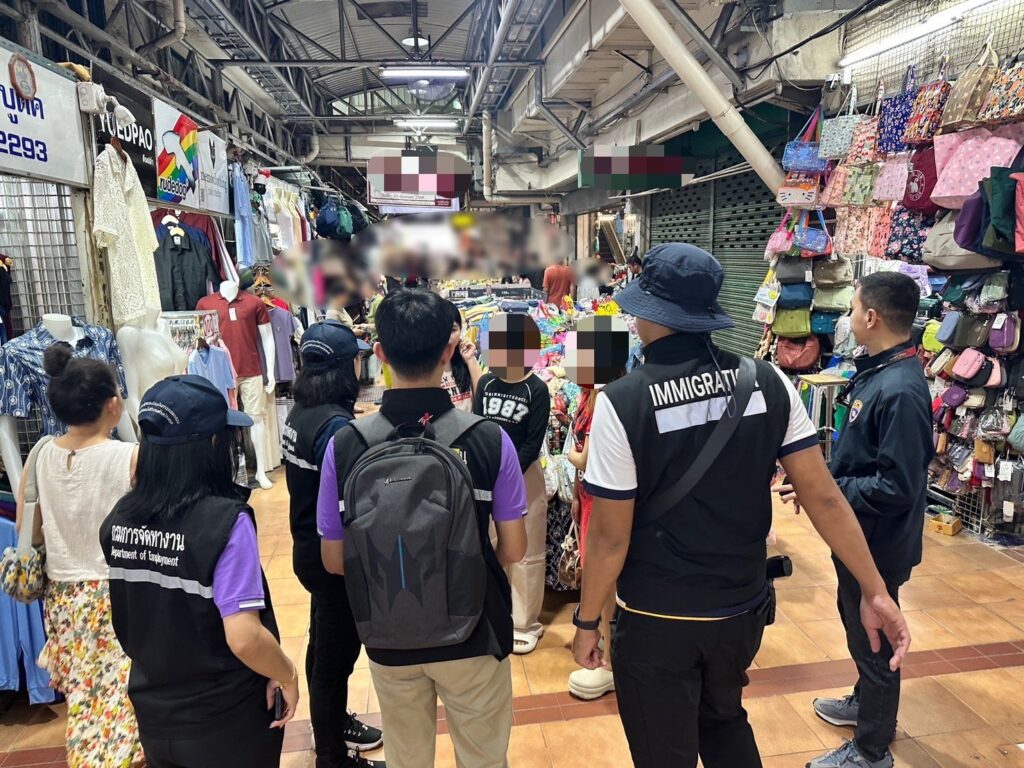 ချင်းမိုင်ရှိ စျေးတစ်ခုမှာ အလုပ်လုပ်နေတဲ့ မြန်မာအလုပ်သမား ၆ ဦး အဖမ်းခံရ